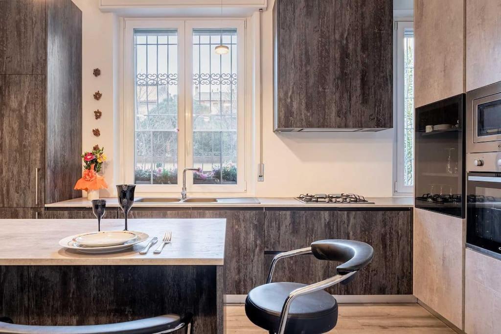 Guest Planet - Nice Flat Near Bovisa Milan Bagian luar foto